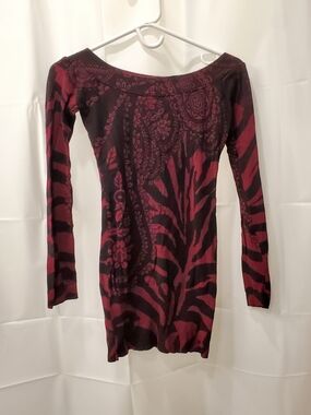 Y2K Vintage Burgundy & Black Boatneck Printed Sweater